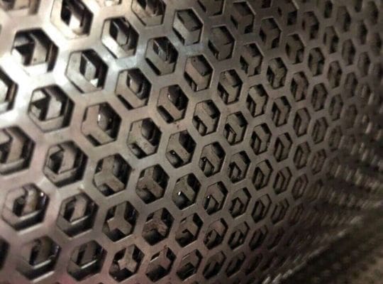Thép tấm đục lỗ - Ảnh 3