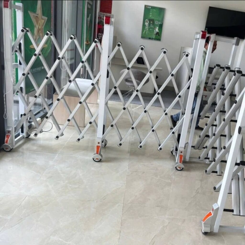 Báo giá cổng xếp hợp kim nhôm DQ26