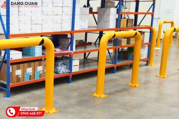 Rào chắn bằng thép bảo vệ máy móc