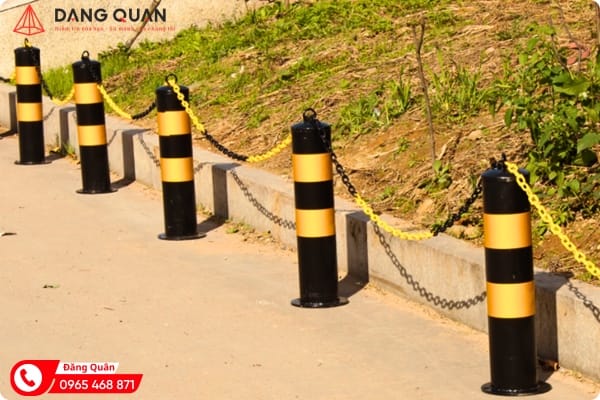 Cột cảnh báo ống thép chống va chạm
