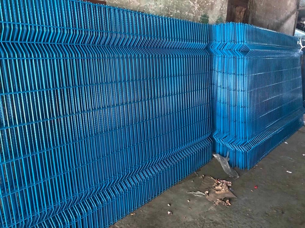 Tiết kiệm chi phí đầu tư và chi phí bảo trì khi sử dụng hàng rào lưới thép hàn