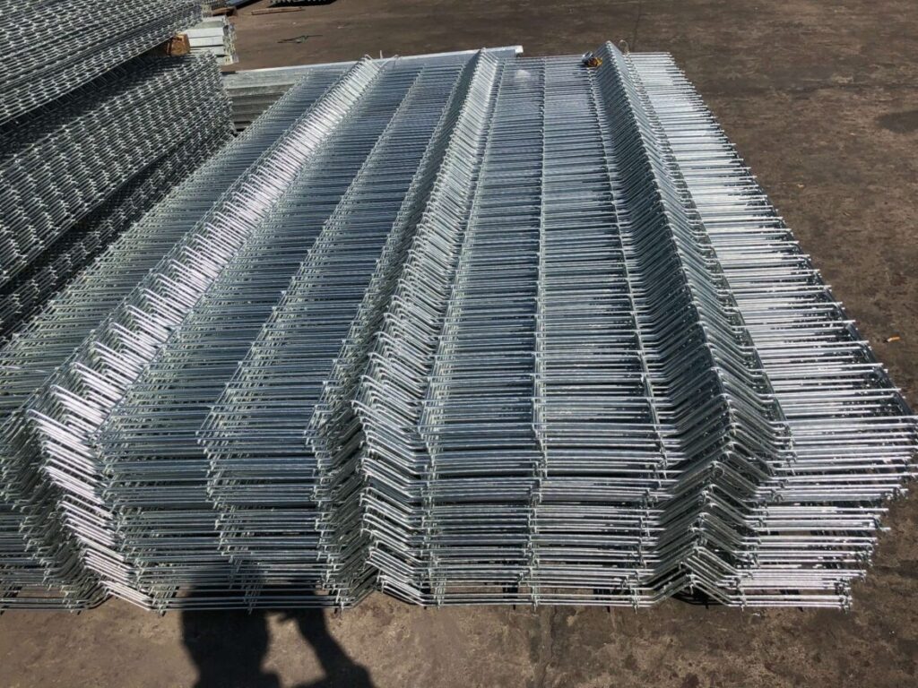Những yếu tố quyết định độ bền của hàng rào lưới thép hàn