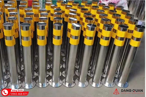 xưởng sản xuất trụ chống va lắp đặt ở đại sứ quán