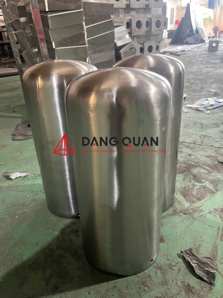 Gia công cột chắn bollard