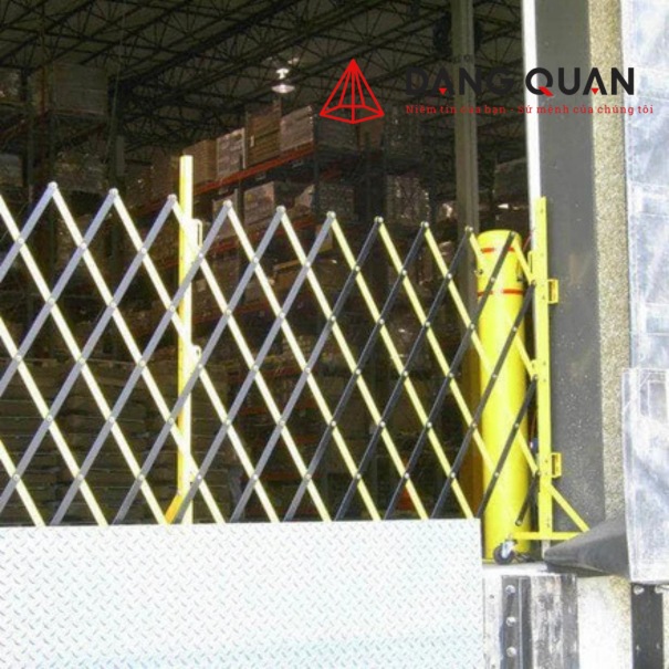 Ứng dụng của hàng rào xếp trong nhà máy kho bãi