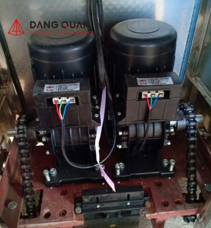 Linh kiện của thùng máy cổng xếp