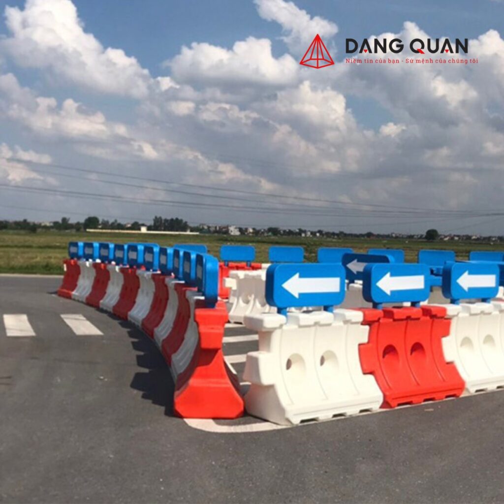 Rào chắn chứa nước