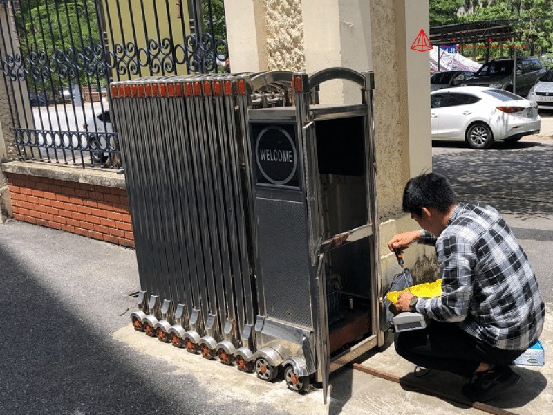 Lắp đặt cổng xếp ở Bắc Giang