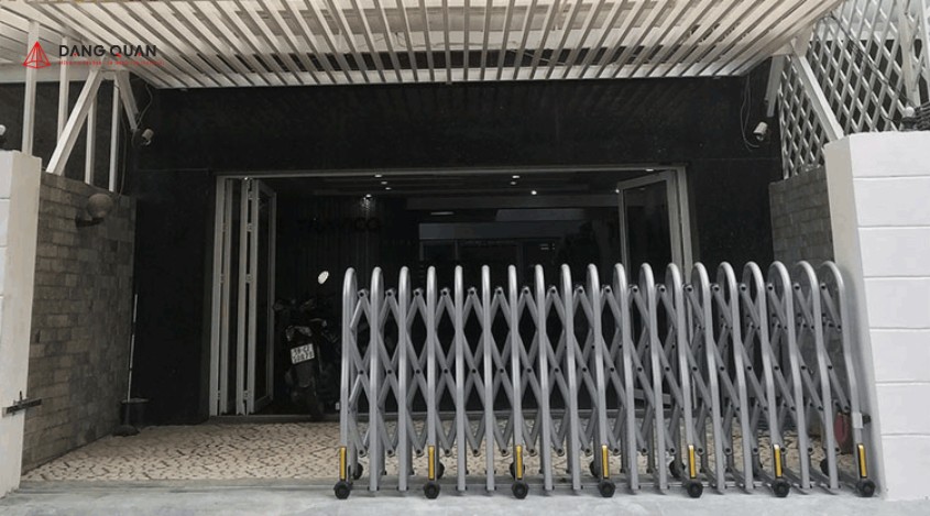 Lắp đặt cổng xếp ở Lạng Sơn