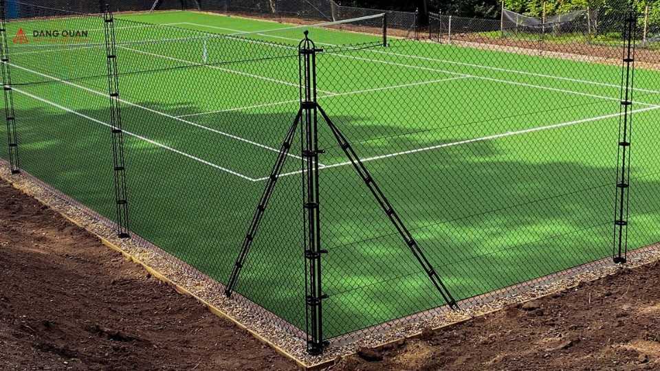 Mẫu hàng rào lưới thép sân tennis