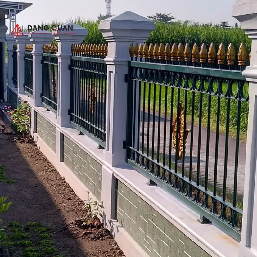 Mẫu phào chỉ hàng rào tối giản