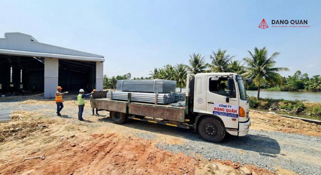 Hàng rào lưới thép hàn phù hợp thổ nhưỡng Vĩnh Long