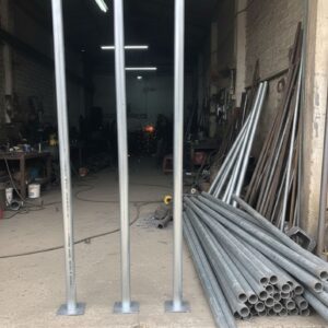 Trụ thép (cột thép)  hàng rào lưới thép hàn