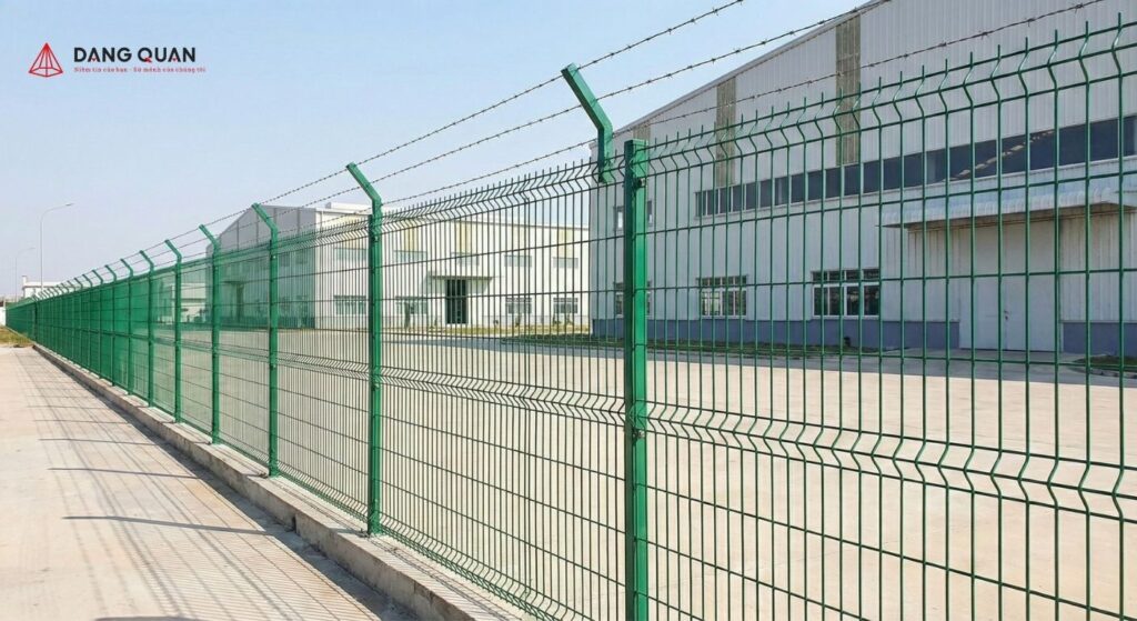 Hàng rào lưới thép hàn khu công nghiệp